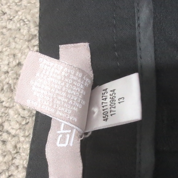 Chico's Black Straight Leg Slacks Work Pants Women's Size 1(8) Short - Picture 4 of 9